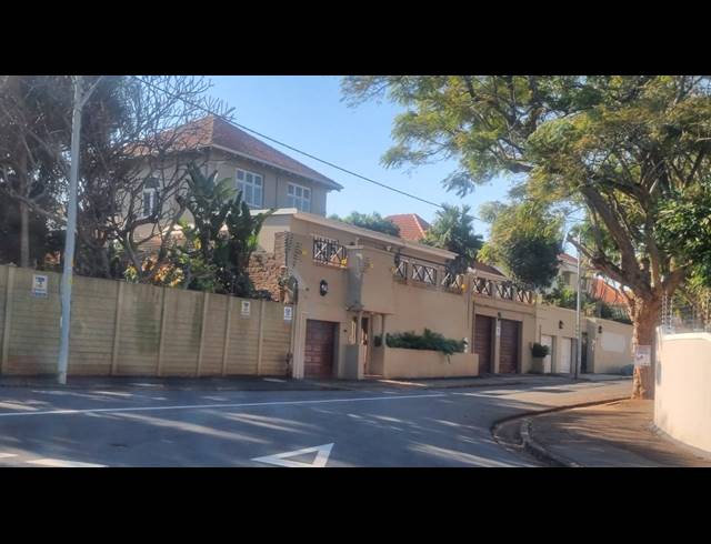 5 BEDROOM HOUSE TO LET IN GLENWOOD